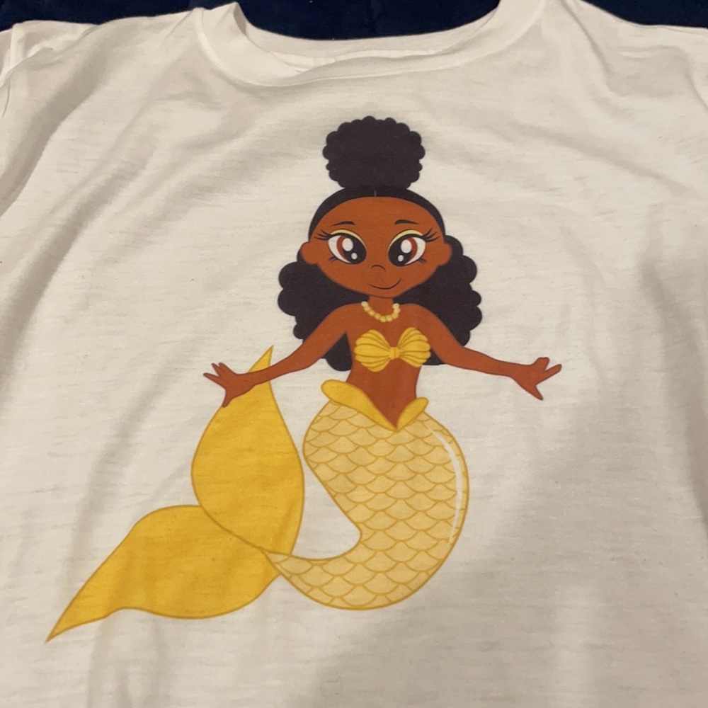 Girls Black mermaid afro puff t-shirt